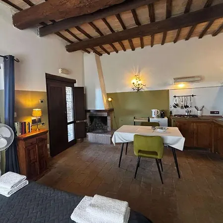 Verbiarosso Alloggio per agriturismo Poggiolo (Terni)